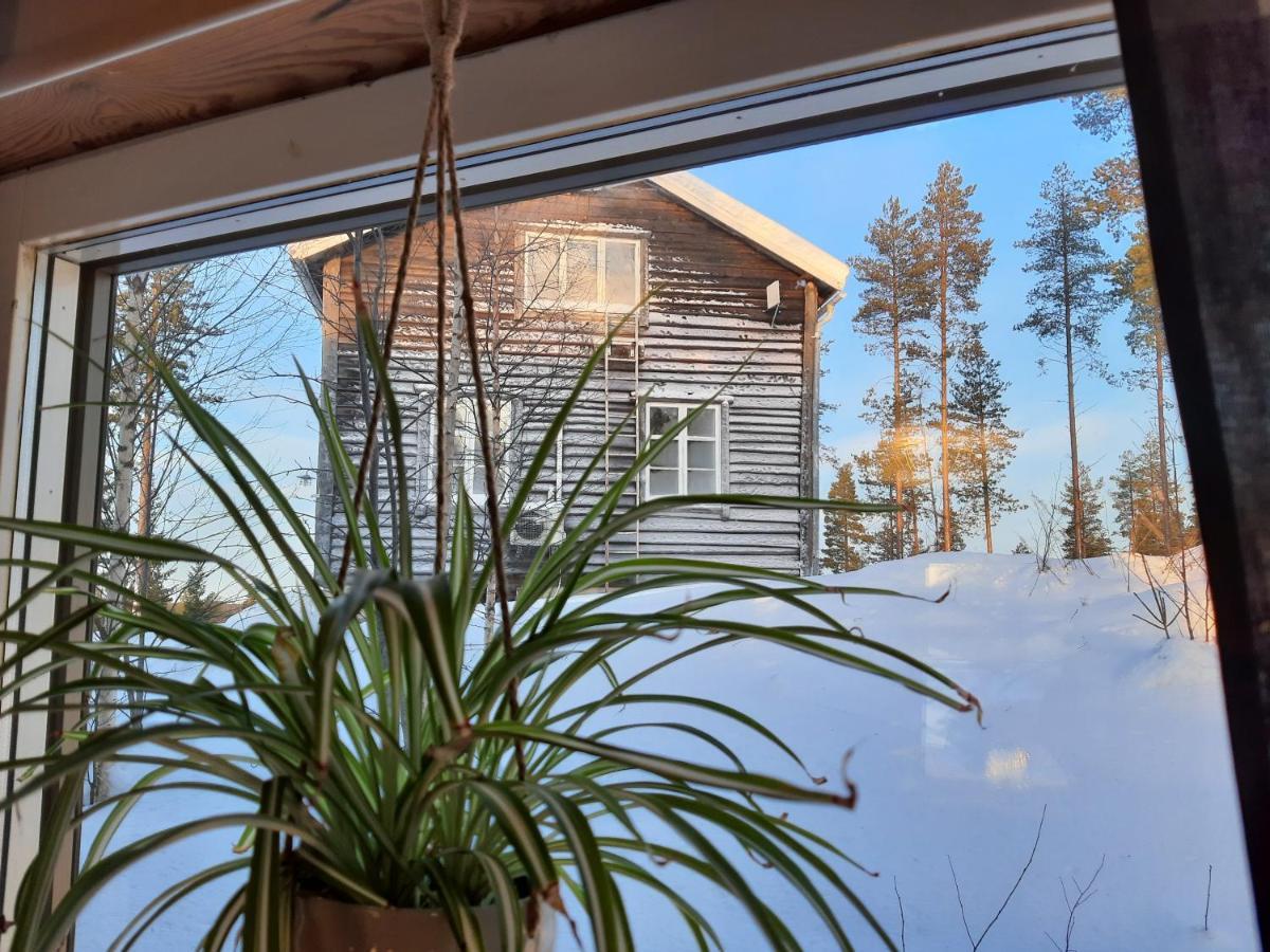 Kalix Riverside Inn, Farm Timbering Exterior foto